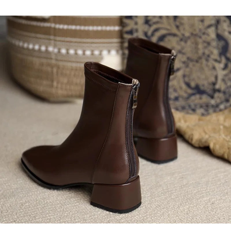 Linea Chunk Heel Boots