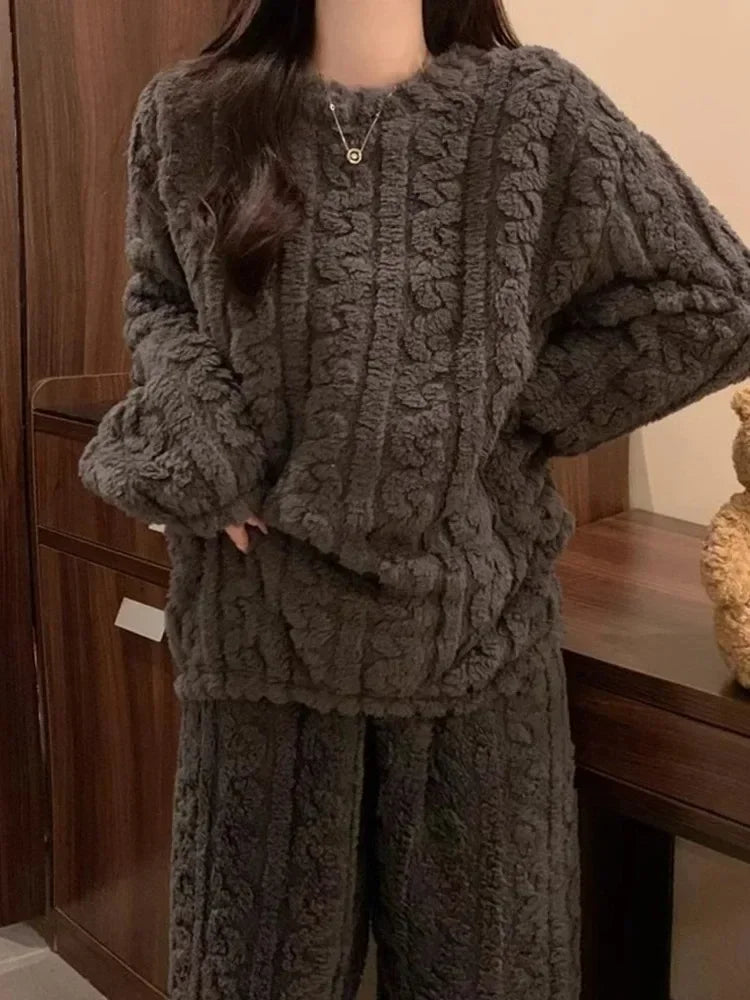 WarmHug Women’s Sleepwear