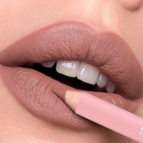 12 Matte Lipliners – waterproof & plumping.