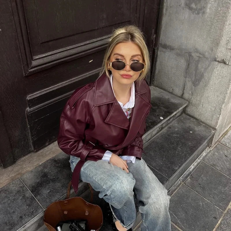 Modern Cropped Jacket – Streetwear Edition